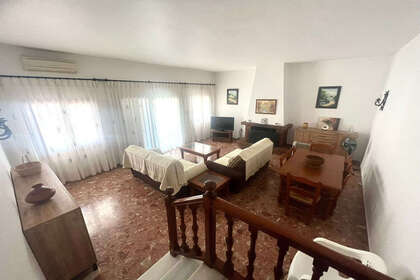 House for sale in Pueblo Nuevo de Guadiaro, San Roque, Cádiz. 