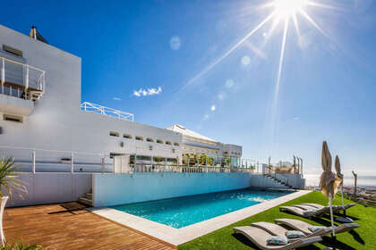 Cluster house for sale in Estepona, Málaga. 