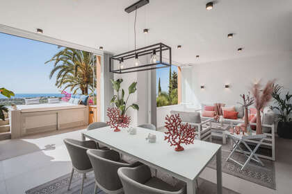Apartment for sale in Nueva andalucia, Málaga. 