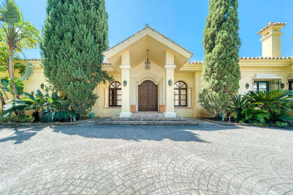 Cluster house for sale in La Zagaleta, Marbella, Málaga. 