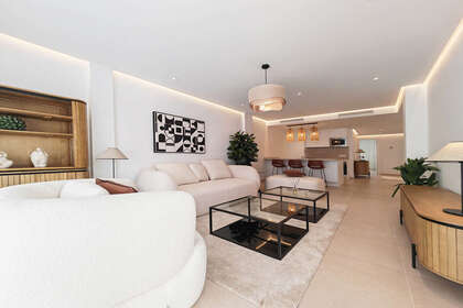 Apartment for sale in Nueva andalucia, Málaga. 