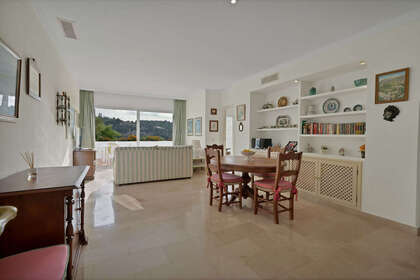 Apartment for sale in Benahavís, Málaga. 
