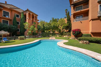 Apartment for sale in Benahavís, Málaga. 