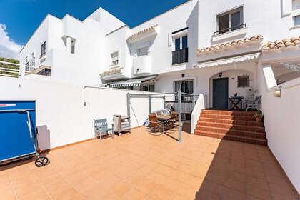 House for sale in Torreblanca, Fuengirola, Málaga. 