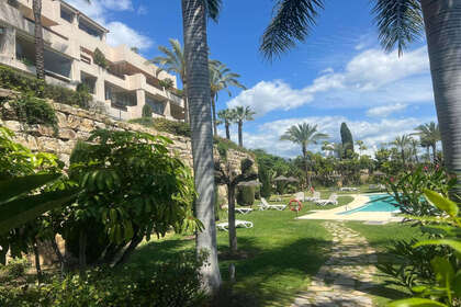 Apartment for sale in El Paraiso, Estepona, Málaga. 