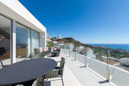 Apartment for sale in Benalmádena, Málaga. 