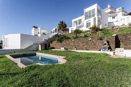 Chalet Adosado venta en Mijas, Málaga. 