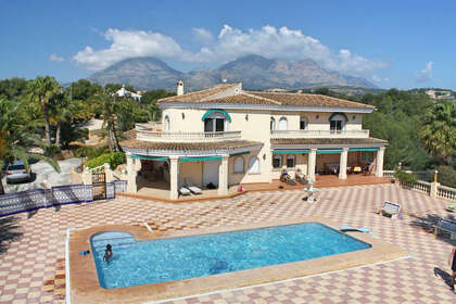 Cluster house for sale in Alfaz del pi / Alfàs del Pi, Alicante. 