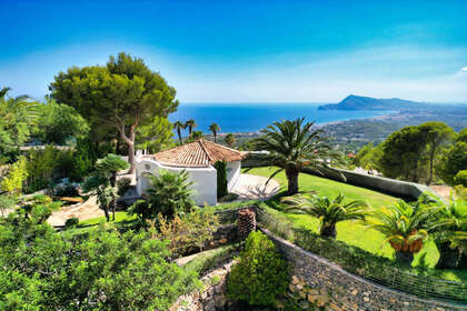 Cluster house for sale in Altea la Vella, Alicante. 