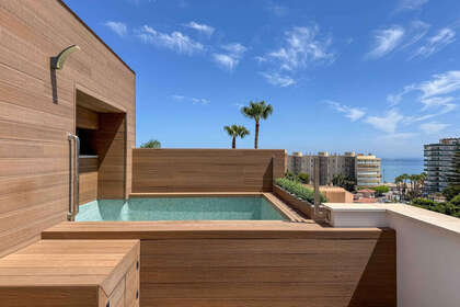 House for sale in Torreblanca, Fuengirola, Málaga. 