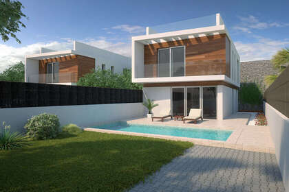 Cluster house for sale in Villamartín, Alicante. 