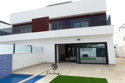 House for sale in Torre de la Horadada, Alicante. 