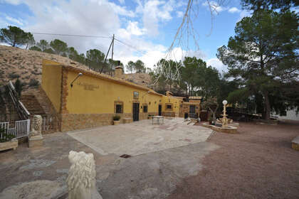 Cluster house for sale in Pinoso, Alicante. 