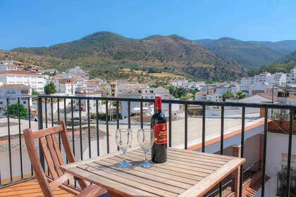 House for sale in Tolox, Málaga. 