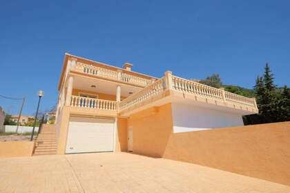 Cluster house for sale in Alicante/Alacant. 