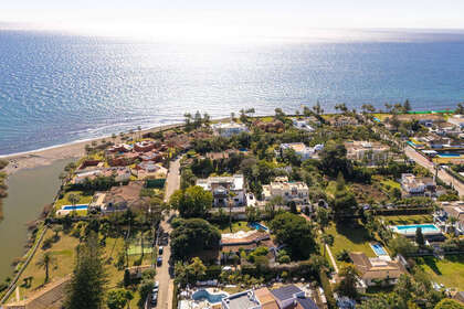 Cluster house for sale in Guadalmina, Málaga. 