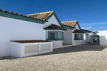 Cluster house for sale in San Roque, Cádiz. 