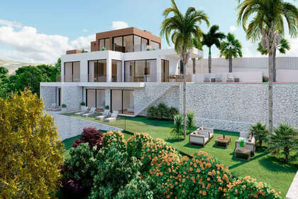 Cluster house for sale in Puerto de Cabopino, Marbella, Málaga. 
