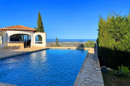 Cluster house for sale in Dénia, Alicante. 