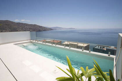 Cluster house for sale in Almuñécar, Granada. 