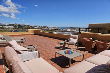 Penthouse for sale in Cala Del Moral, La, Málaga. 