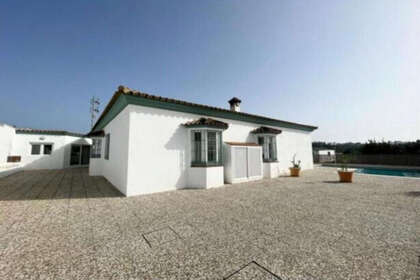 Cluster house for sale in San Roque, Cádiz. 