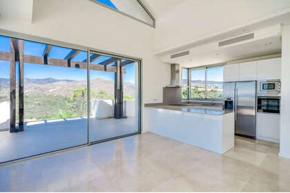 Penthouse for sale in Benahavís, Málaga. 