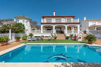 Cluster house for sale in San Pedro de Alcántara, Marbella, Málaga. 