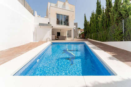 Cluster house for sale in Torreblanca, Fuengirola, Málaga. 