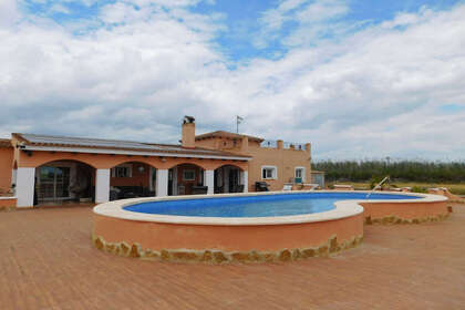 Cluster house for sale in Dolores, Alicante. 