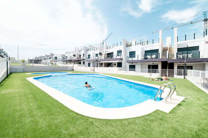 Apartment for sale in San Miguel de Salinas, Alicante. 