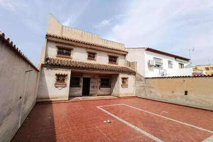 House for sale in Fuengirola, Málaga. 