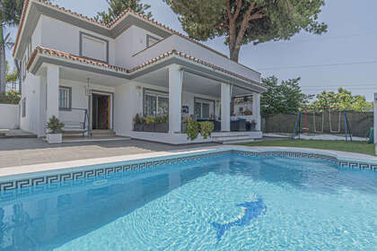 Cluster house for sale in San Pedro de Alcántara, Marbella, Málaga. 