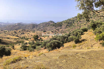 Plot for sale in Pinares de San AntÓn, Málaga. 