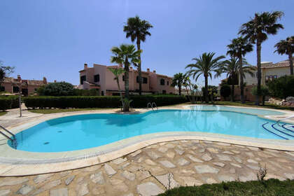 Cluster house for sale in Finestrat, Alicante. 