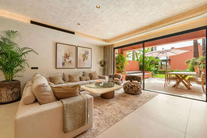 House for sale in Puerto Banús, Marbella, Málaga. 