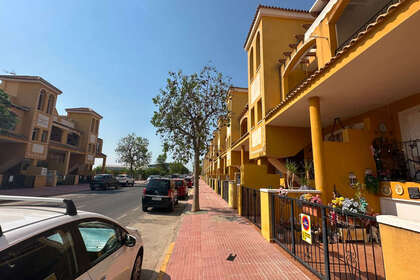 Cluster house for sale in Daya Nueva, Alicante. 