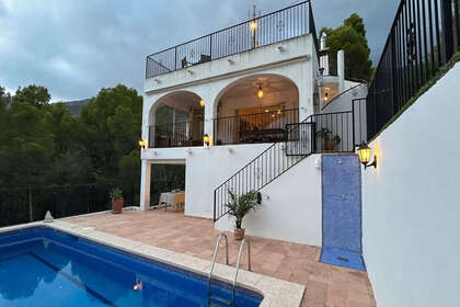 Cluster house for sale in Altea la Vella, Alicante. 