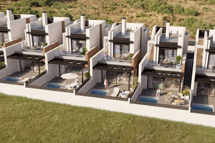 Cluster house for sale in Daya Nueva, Alicante. 