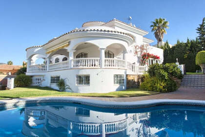Chalet Adosado venta en Torrequebrada, Benalmádena, Málaga. 