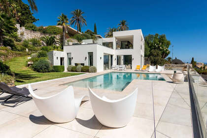 Cluster house for sale in Río Real, Marbella, Málaga. 