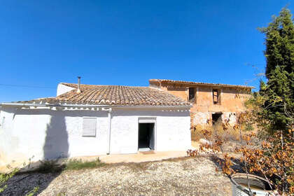 Ranch for sale in Yecla, Murcia. 