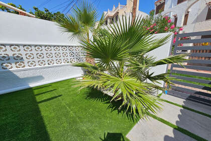 Cluster house for sale in Torrevieja, Alicante. 