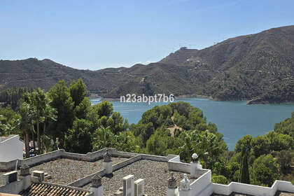 House for sale in Istán, Málaga. 