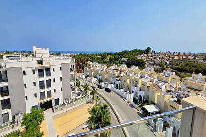 Penthouse for sale in Villamartín, Alicante. 