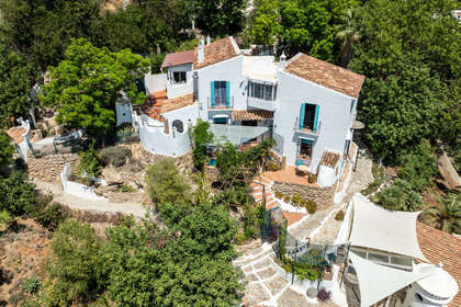 Cluster house for sale in Frigiliana, Málaga. 