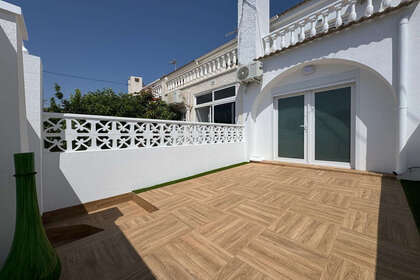 Cluster house for sale in Torrevieja, Alicante. 