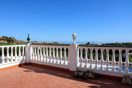 Cluster house for sale in Nerja, Málaga. 