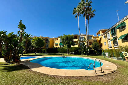 Apartment for sale in Guadalmina, Málaga. 