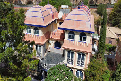 Chalet Adosado venta en Benalmádena, Málaga. 